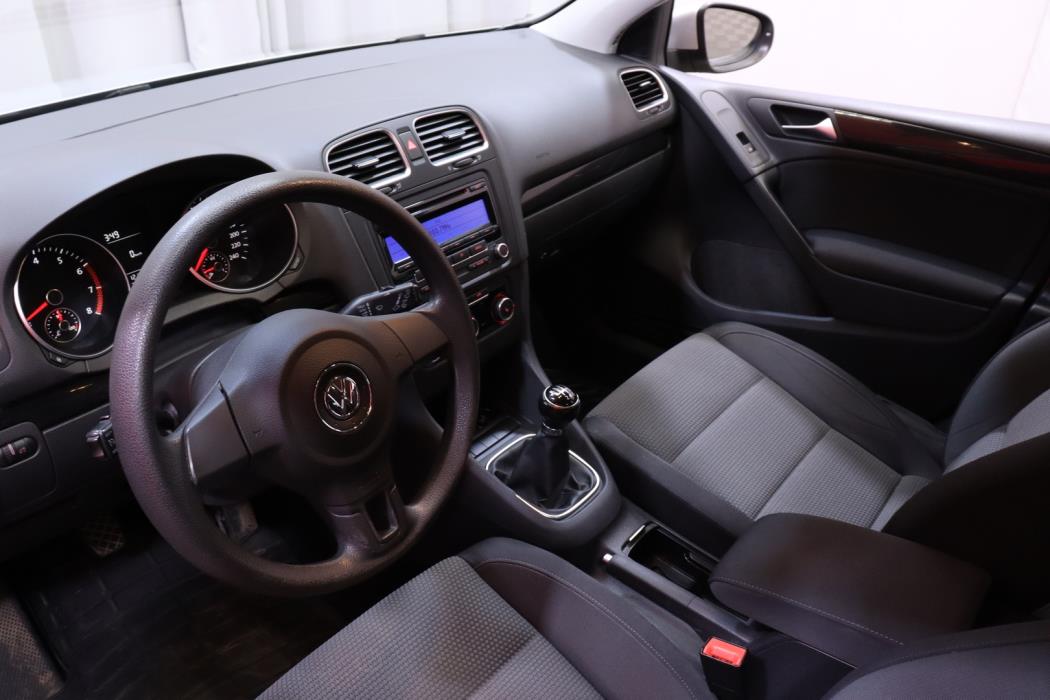 VOLKSWAGEN Golf 2011