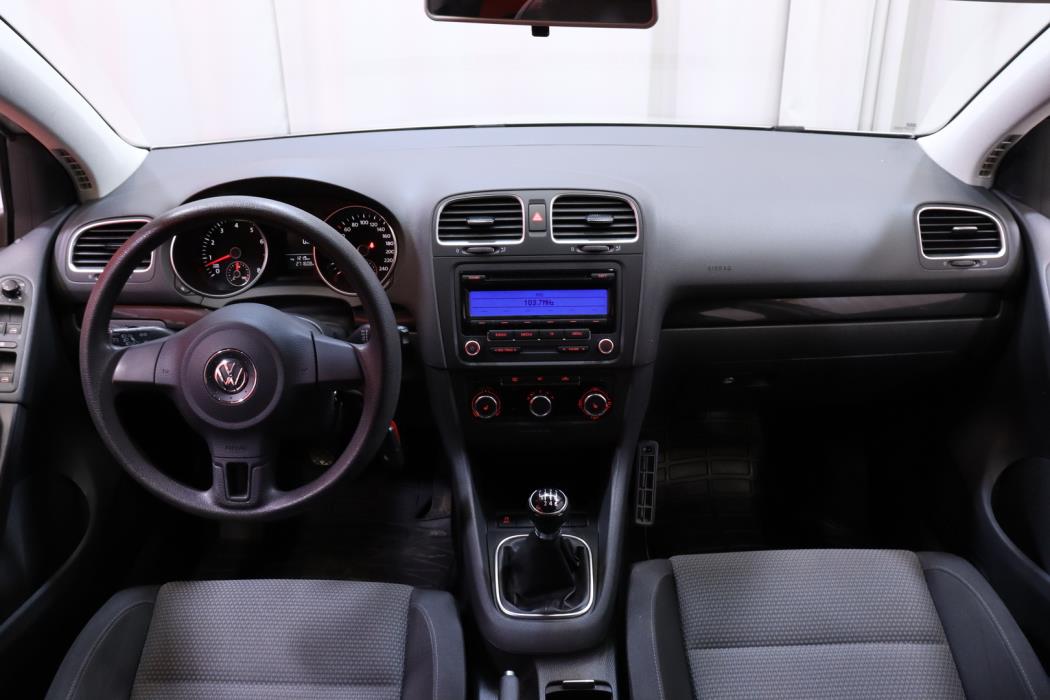 VOLKSWAGEN Golf 2011