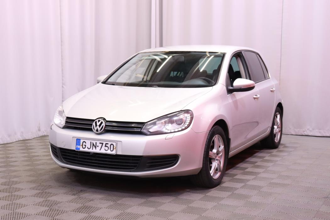 VOLKSWAGEN Golf 2011