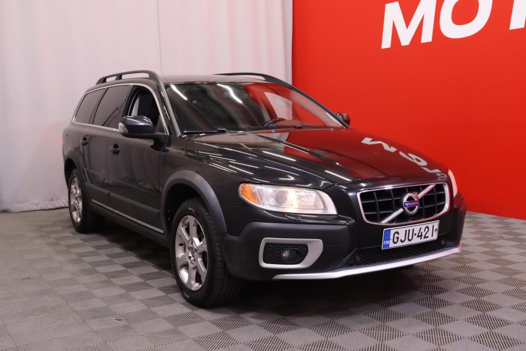 VOLVO XC70 2011