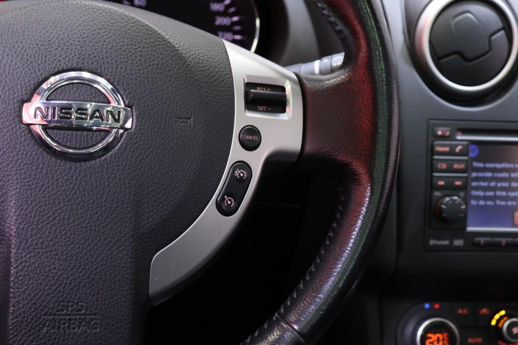 NISSAN Qashqai+2 2012