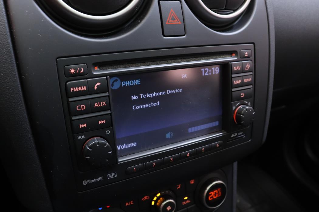 NISSAN Qashqai+2 2012