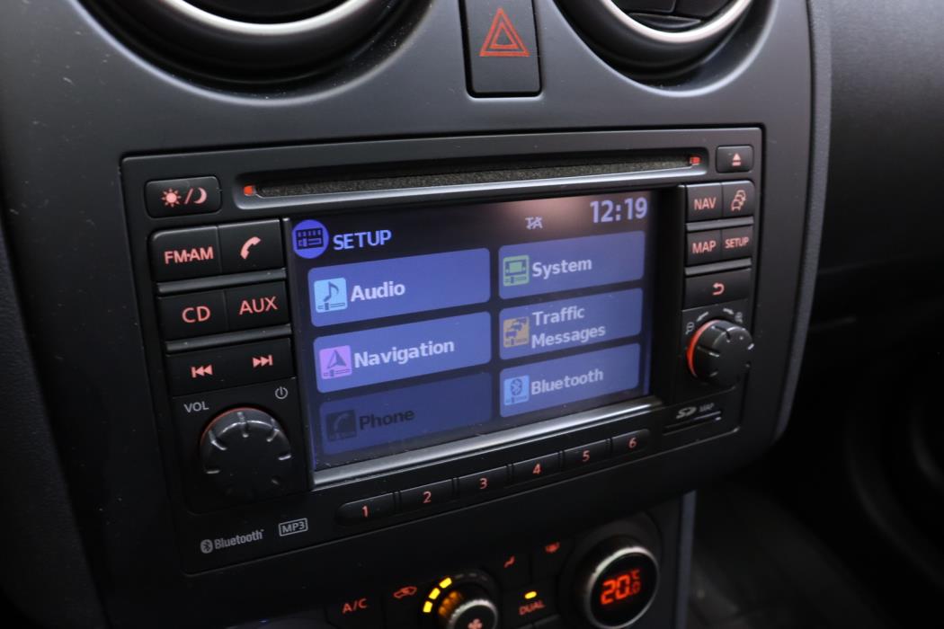 NISSAN Qashqai+2 2012