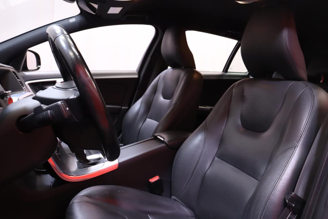 VOLVO V60 Cross Country 2016
