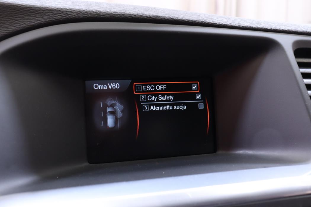 VOLVO V60 Cross Country 2016