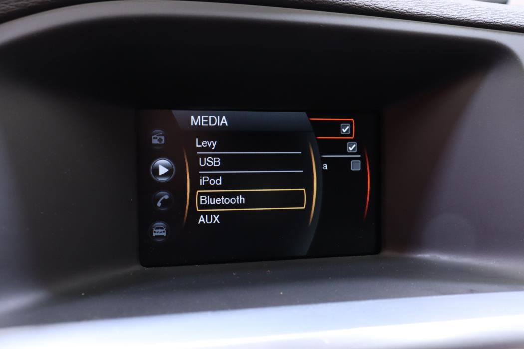 VOLVO V60 Cross Country 2016