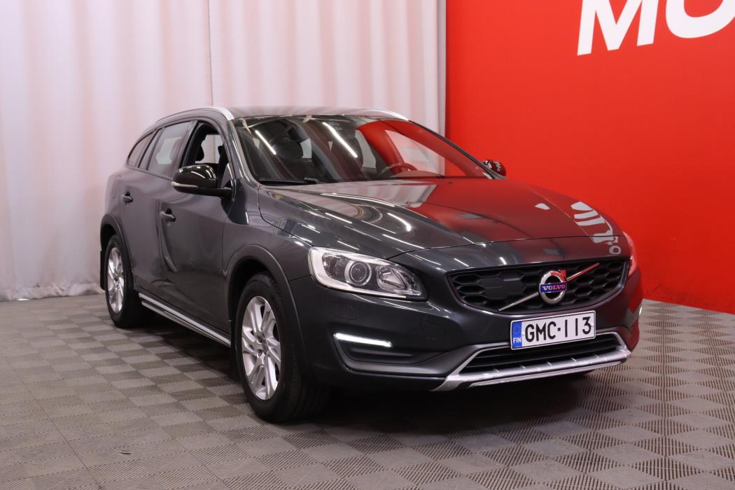 VOLVO V60 Cross Country 2016