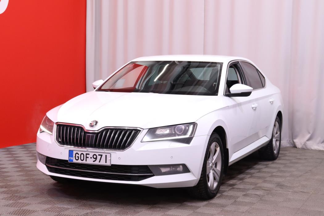 SKODA Superb 2016