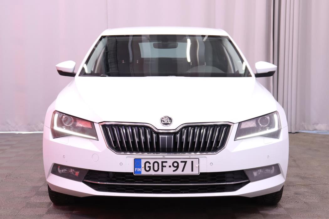 SKODA Superb 2016