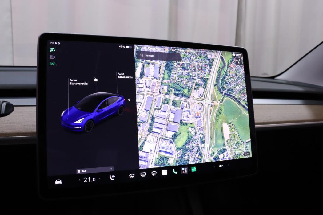 TESLA Model 3 2021