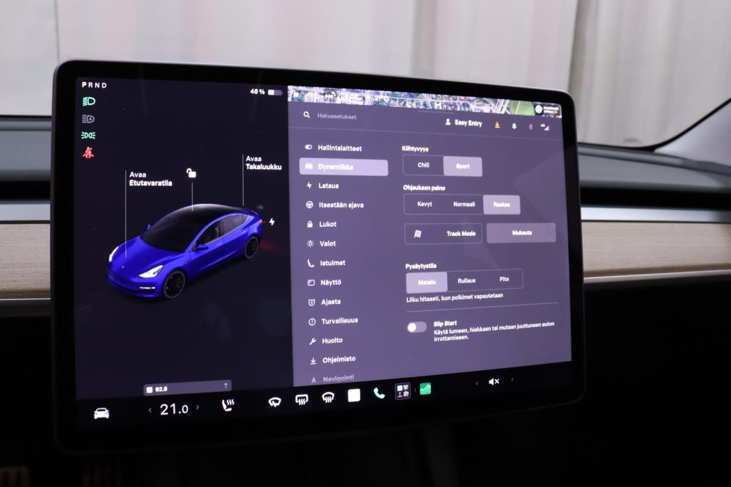TESLA Model 3 2021