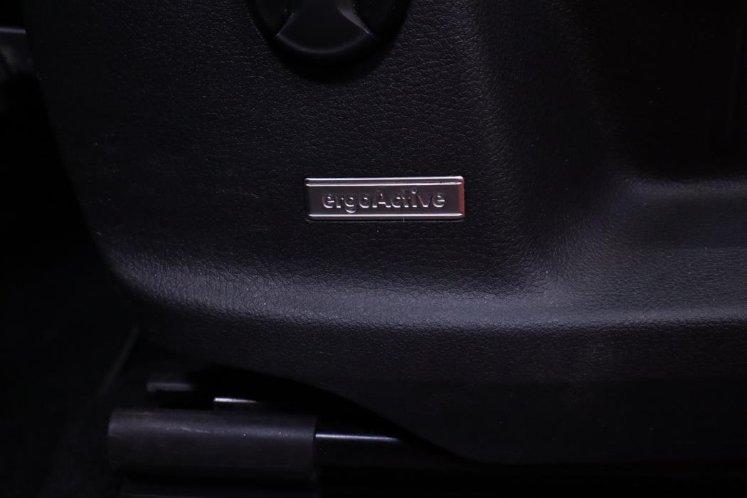VOLKSWAGEN Touran 2018