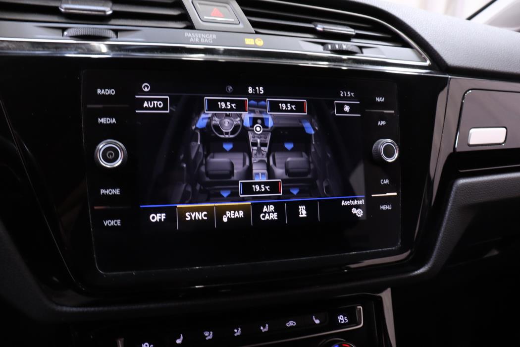 VOLKSWAGEN Touran 2018