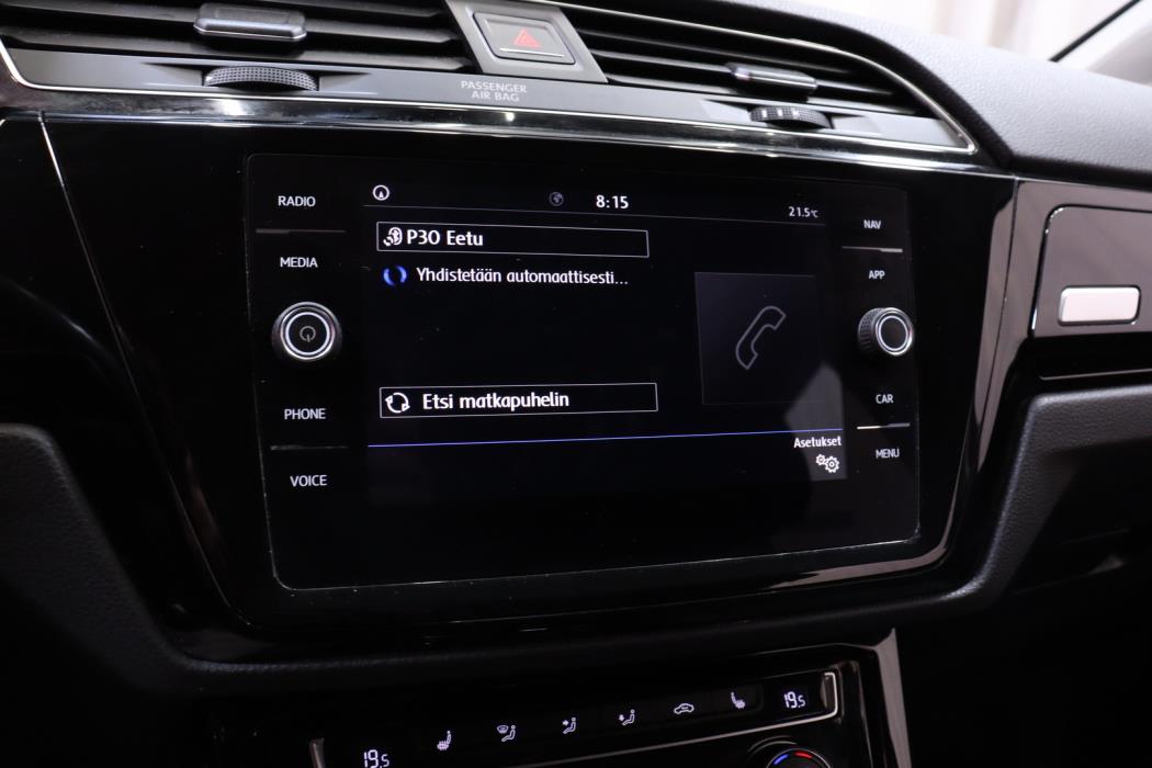 VOLKSWAGEN Touran 2018