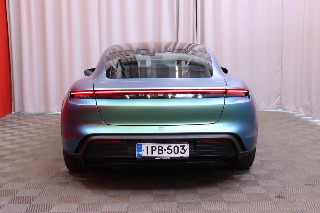 PORSCHE Taycan 2021