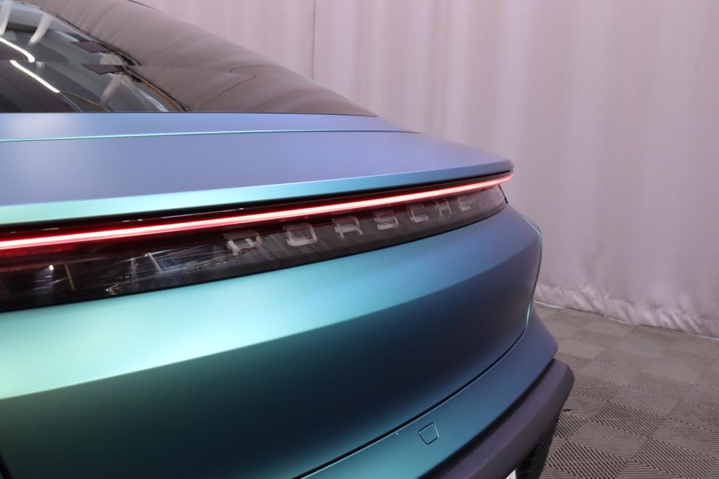 PORSCHE Taycan 2021