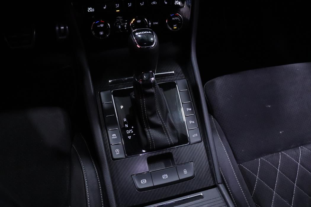 SKODA Superb 2023