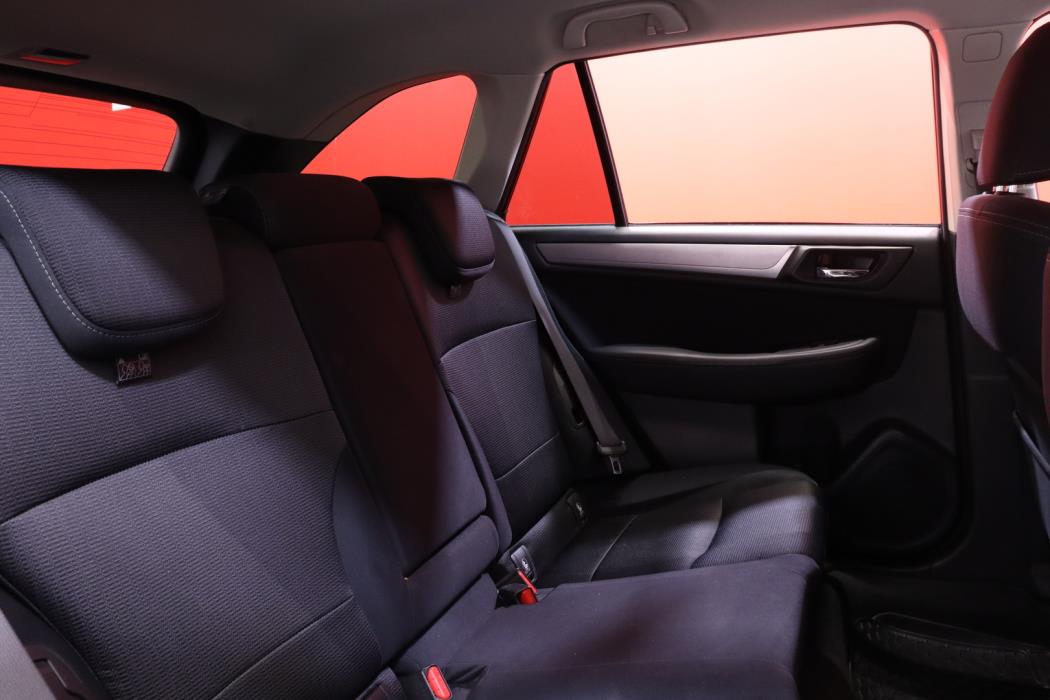 SUBARU Outback 2018