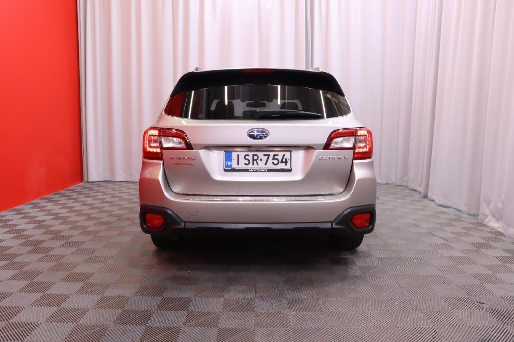 SUBARU Outback 2018