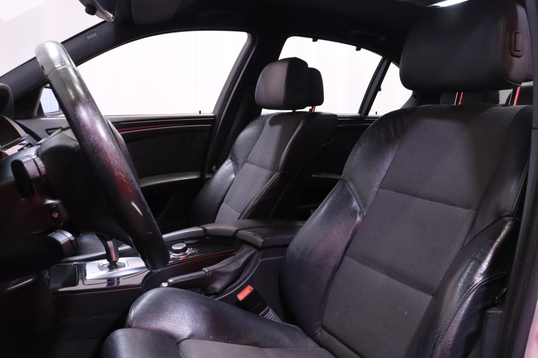 BMW 520 2008