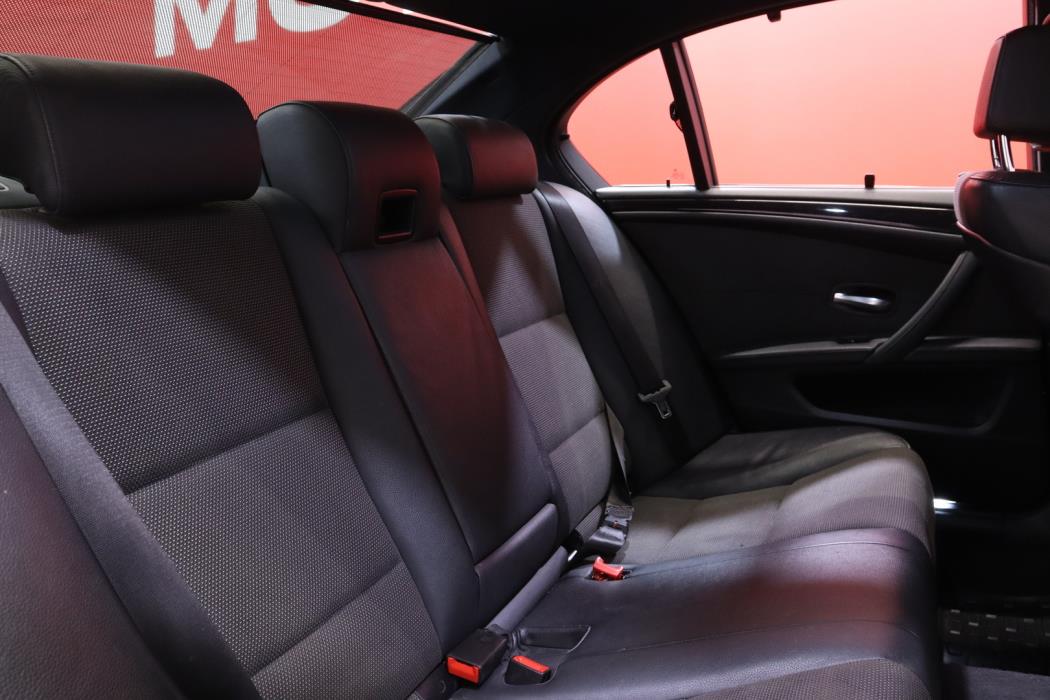 BMW 520 2008