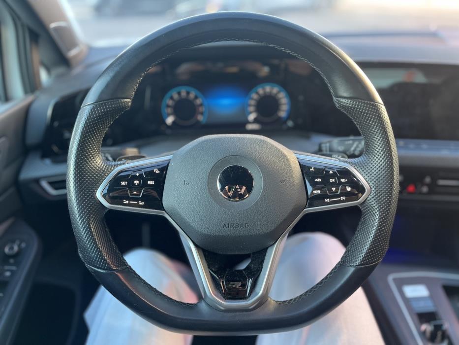 VOLKSWAGEN Golf 2020