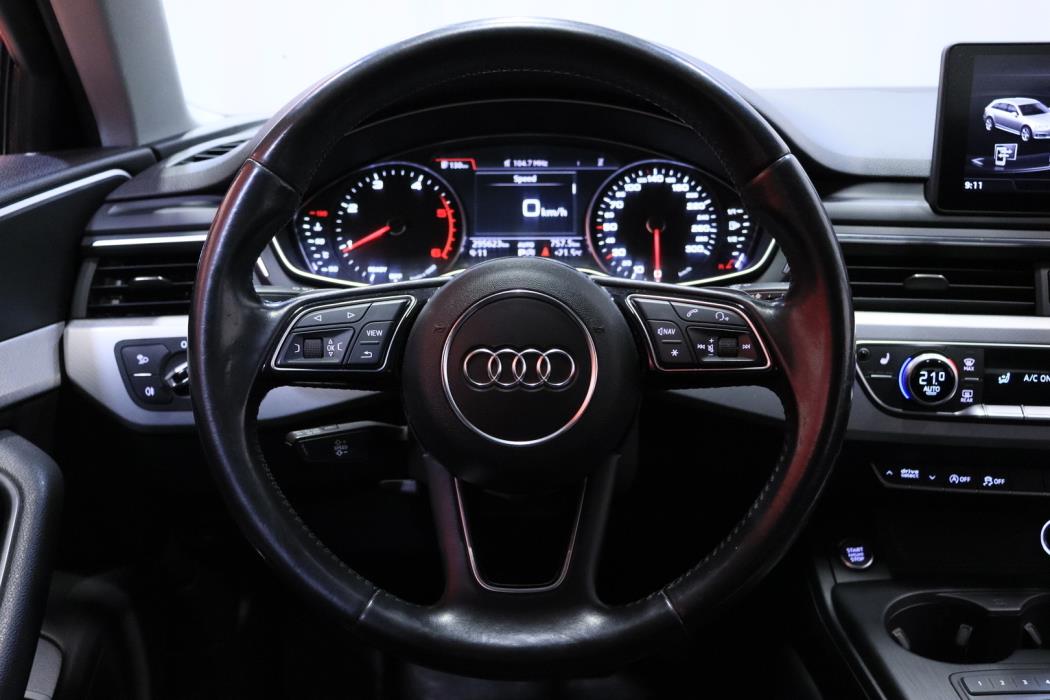 AUDI A4 2016