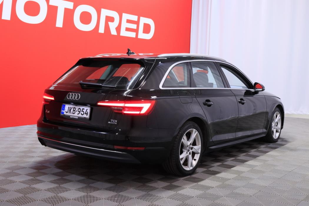 AUDI A4 2016