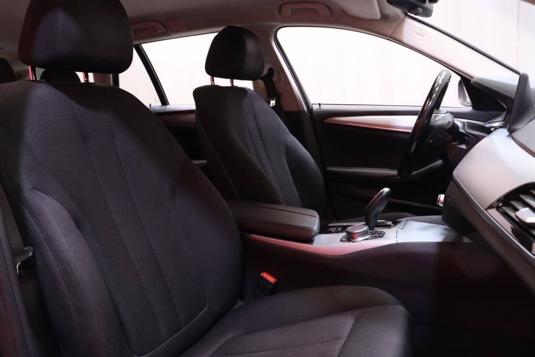 BMW 520 2019