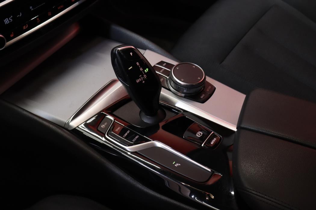 BMW 520 2019