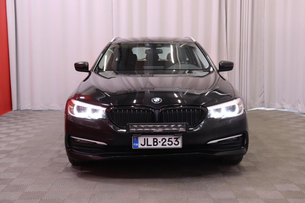 BMW 520 2019