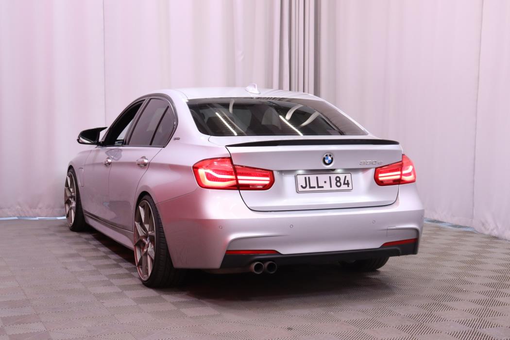 BMW 330 2016