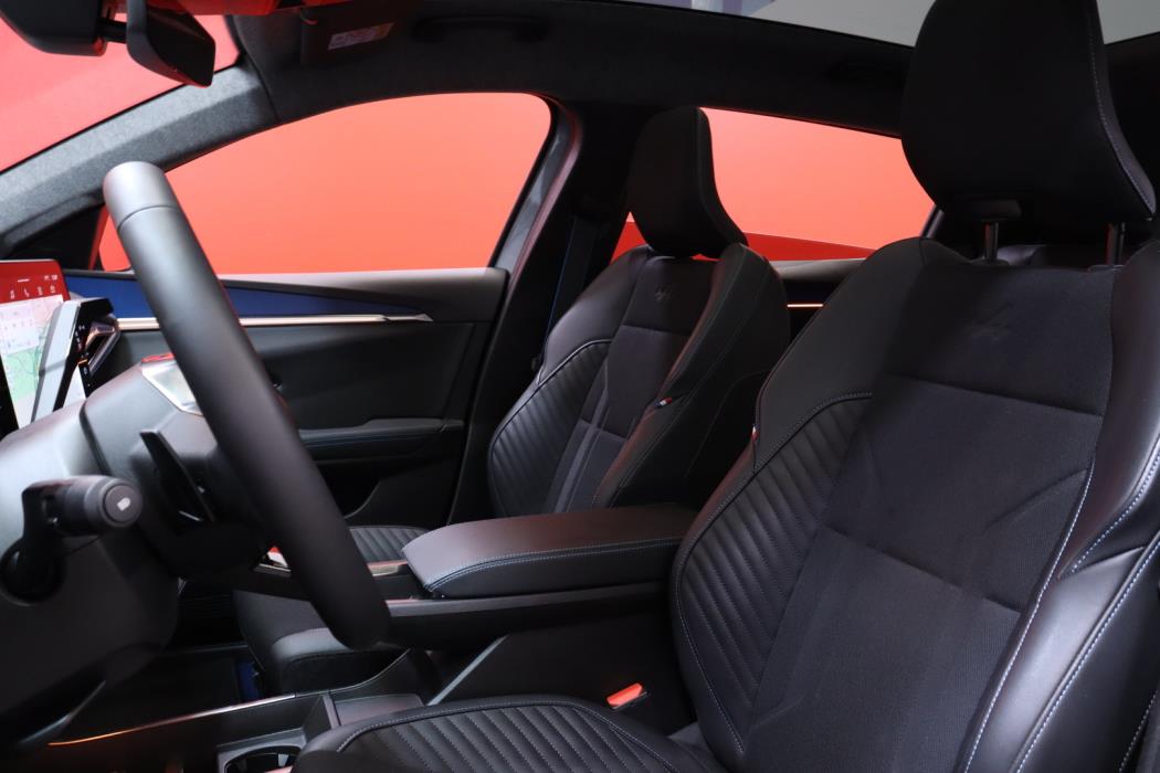 RENAULT Scenic 2025