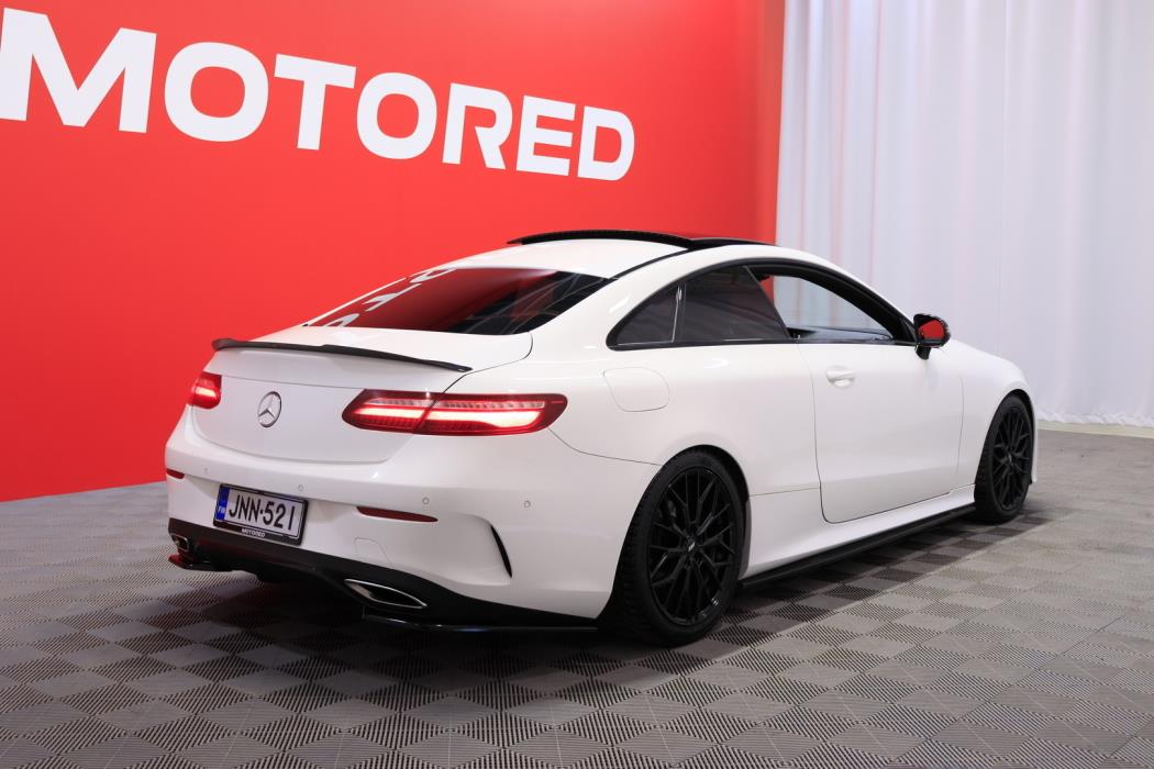 MERCEDES-BENZ E 2018