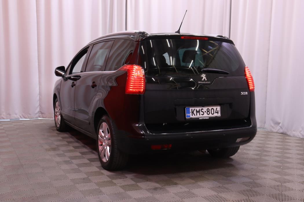 PEUGEOT 5008 2014