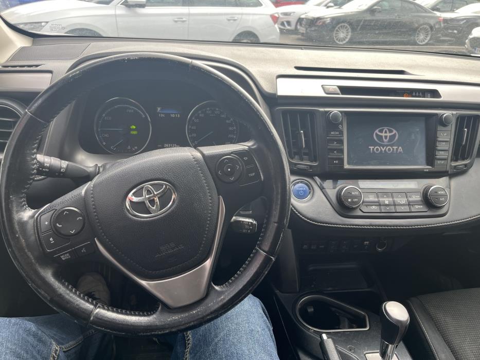 TOYOTA RAV4 2016