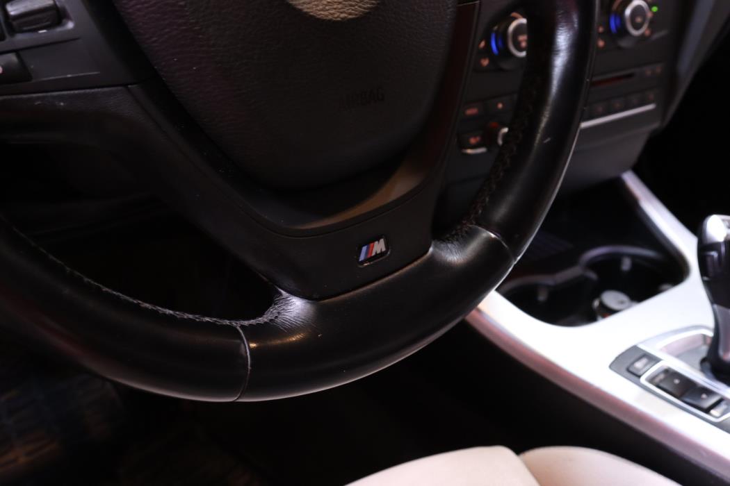 BMW X3 2011