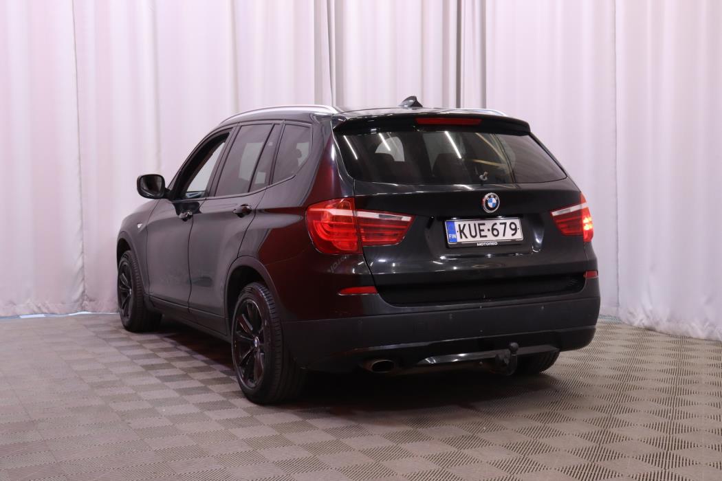 BMW X3 2011