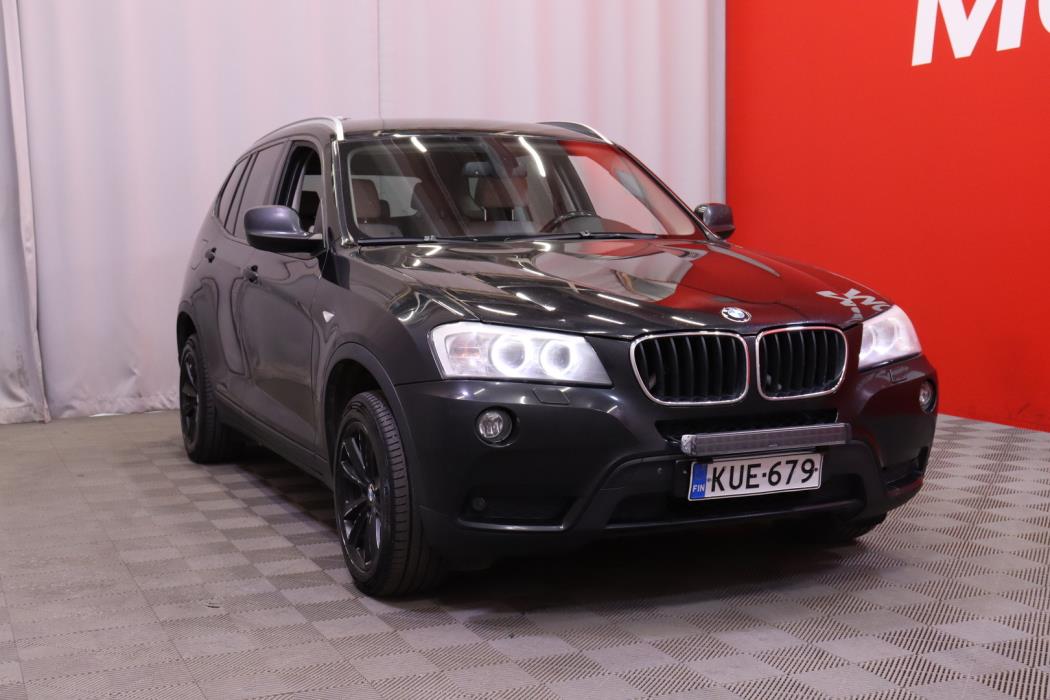 BMW X3 2011
