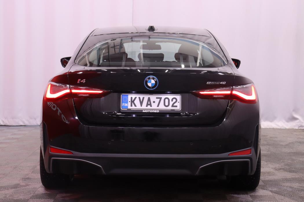 BMW i4 2023