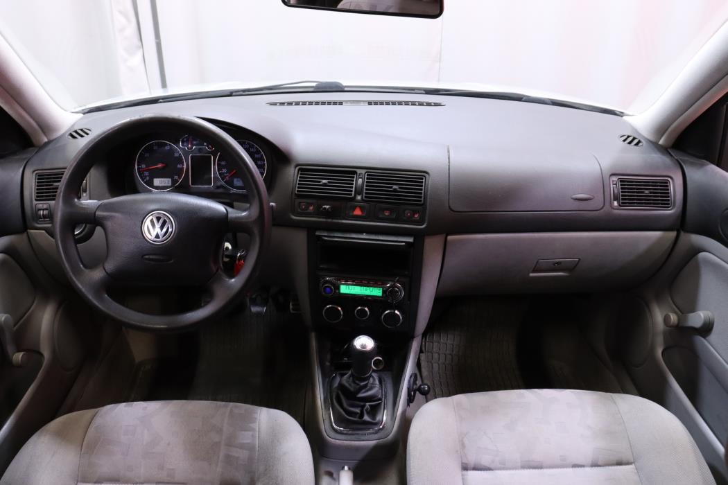 VOLKSWAGEN Golf 1999