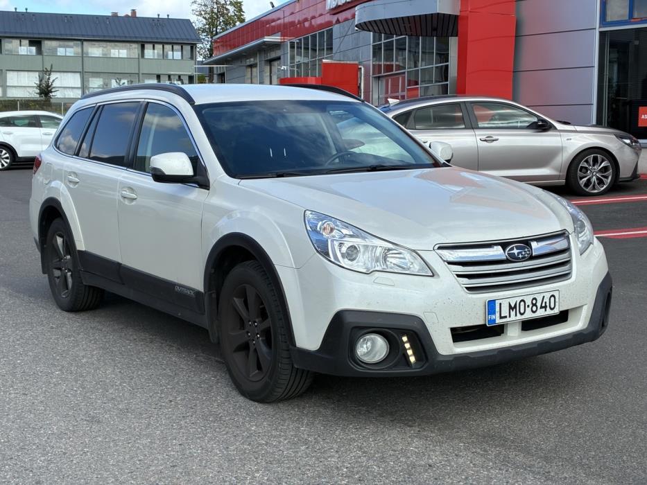 SUBARU Outback 2014