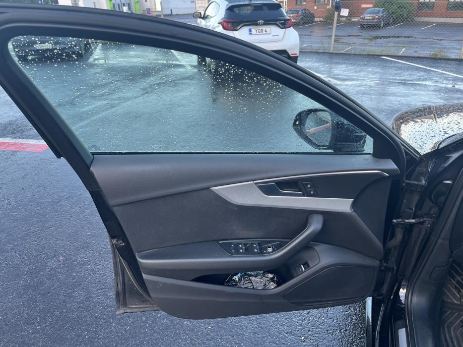 AUDI A4 2016