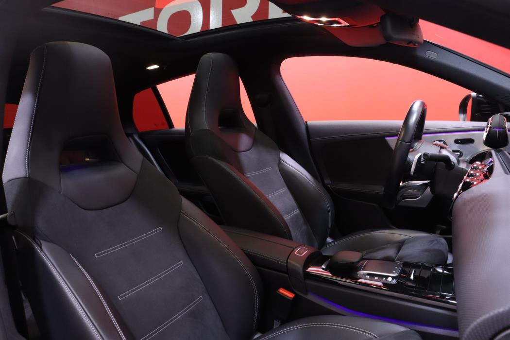 MERCEDES-BENZ CLA 2021