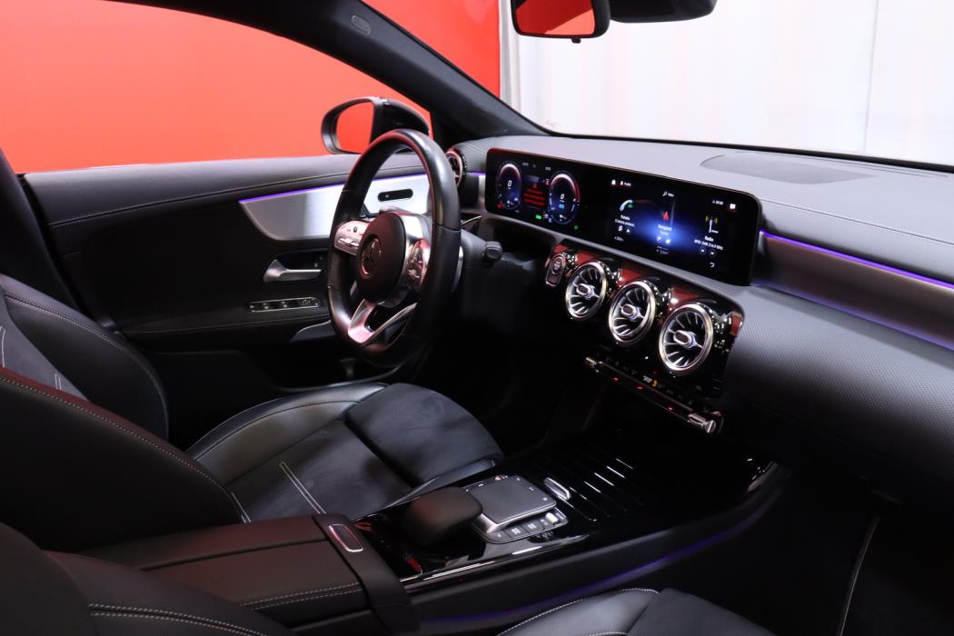 MERCEDES-BENZ CLA 2021