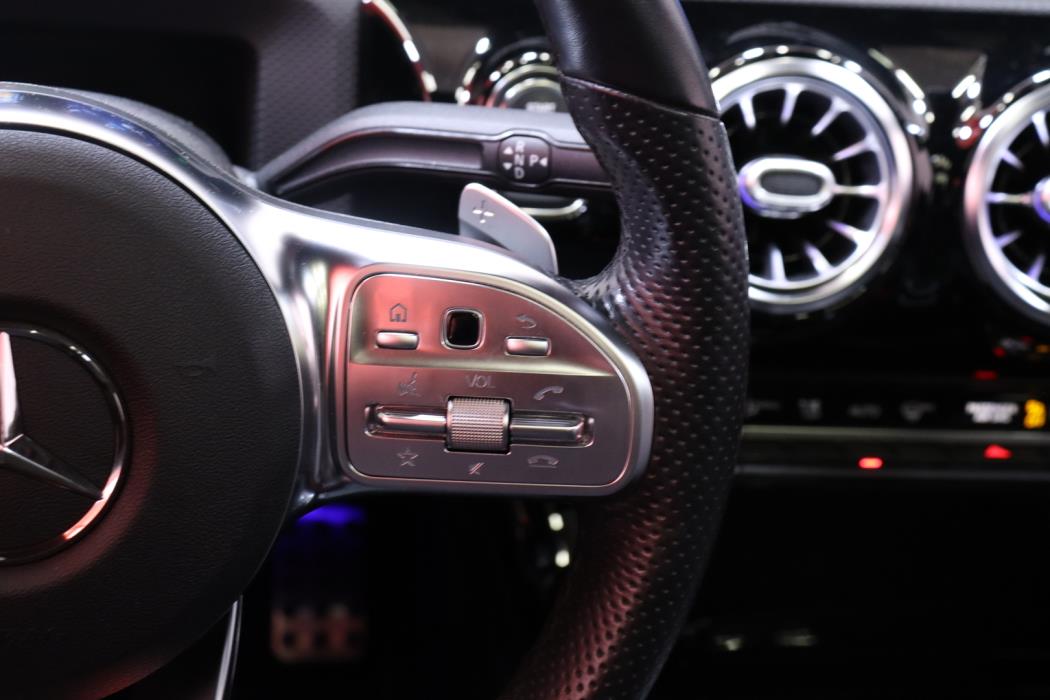 MERCEDES-BENZ CLA 2021
