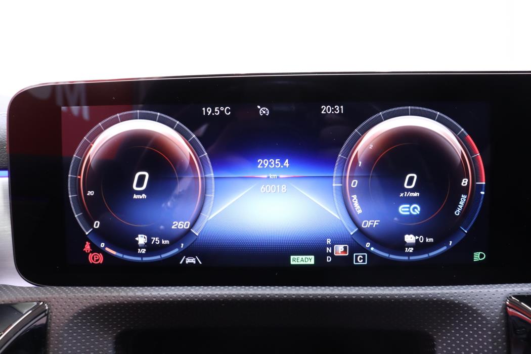 MERCEDES-BENZ CLA 2021