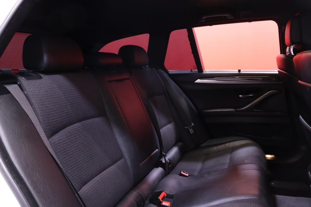 BMW 525 2011