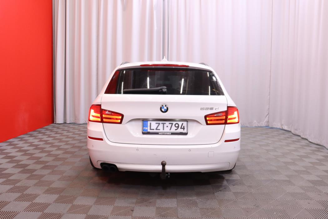 BMW 525 2011