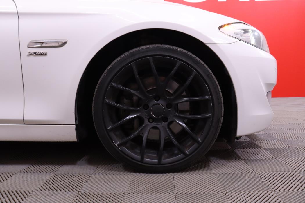 BMW 525 2011